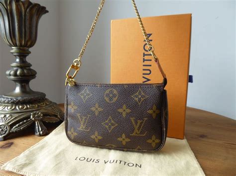 louis vuitton mini pochette kopen